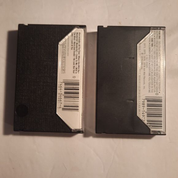2 Vintage Johnny Mathis Cassettes - Picture 3 of 6